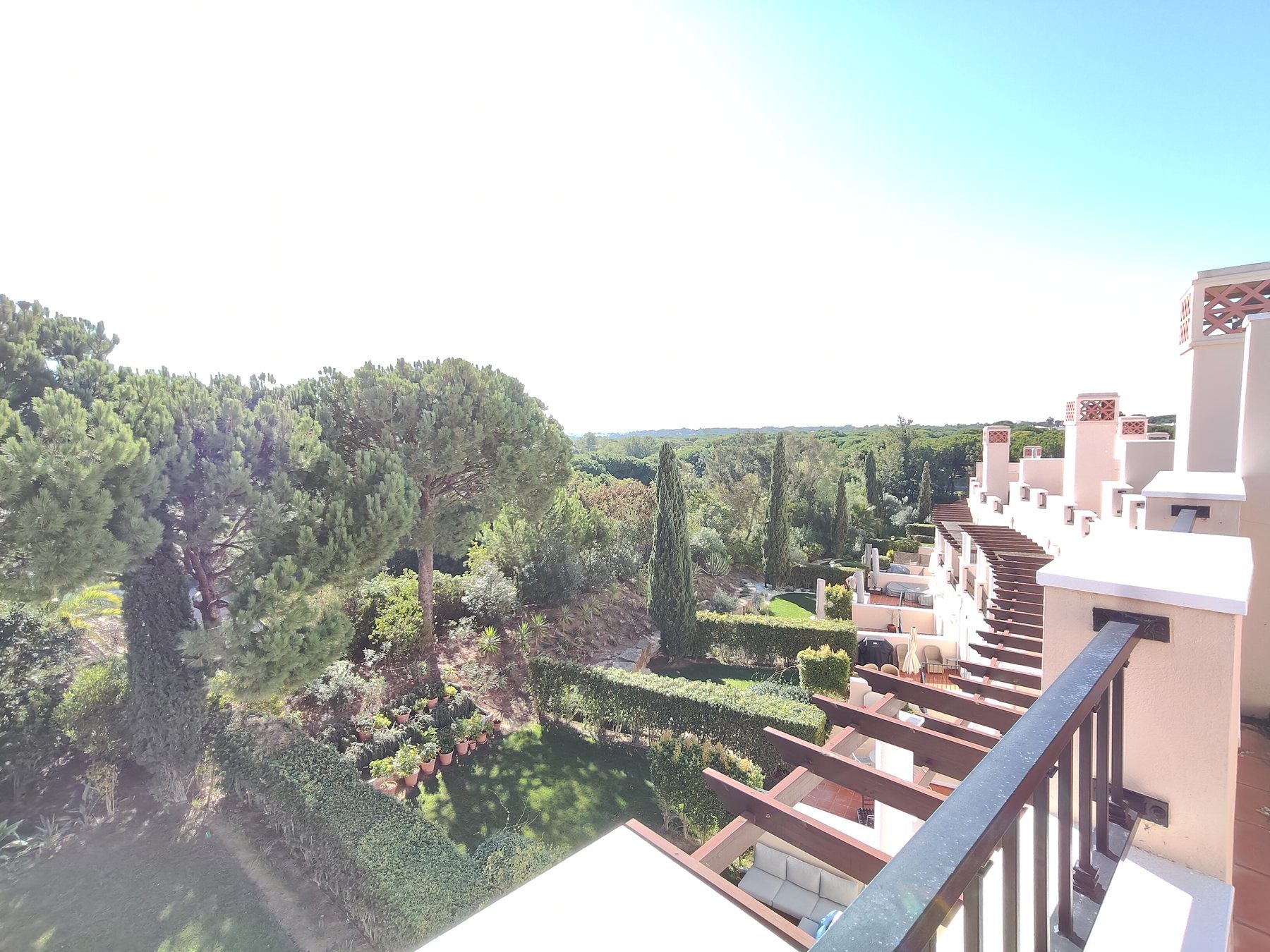Palmyra, Vila Sol — rooftop view over the resort gardens